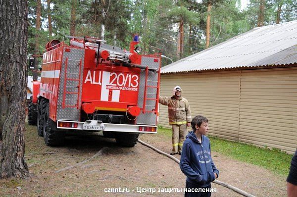 День пожарной  безопасности прошел в детском саду с.Николо-Павлоское и  ЗОЛ «Леневский» (фоторепортаж)