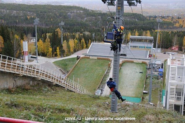 В «Аисте» прошли совместные учения со спасателями (фоторепортаж)