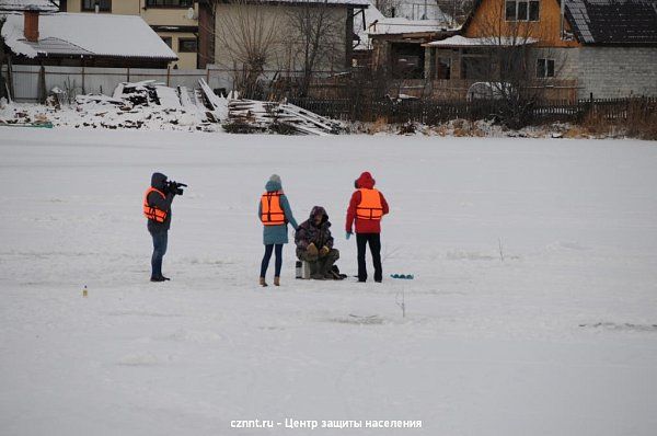 Рейд на Выйском пруду провели  спасатели и СМИ