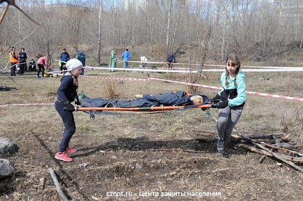 На горе Шихан  прошли городские соревнования "Юный спасатель-2017"
