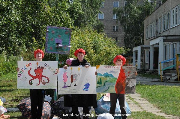 День пожарной  безопасности прошел в детском саду с.Николо-Павлоское и  ЗОЛ «Леневский» (фоторепортаж)