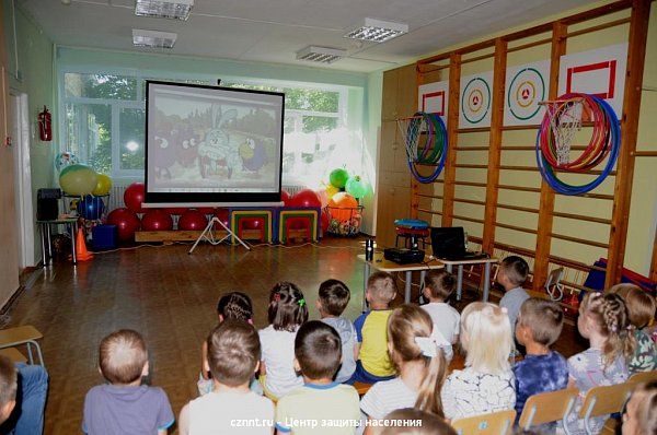 Дошколята  из «Родничка» узнали о правилах поведения на воде.