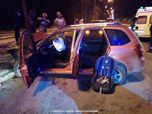В ночном  ДТП  на Восточном шоссе пострадали 2  человека