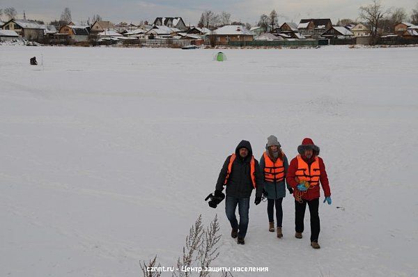 Рейд на Выйском пруду провели  спасатели и СМИ