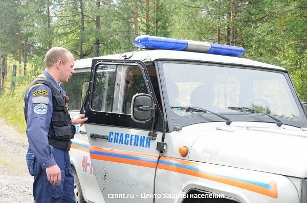 Спасатели  "Службы спасения " г.Н.Тагила прибыли в район поисков на Анатольской 