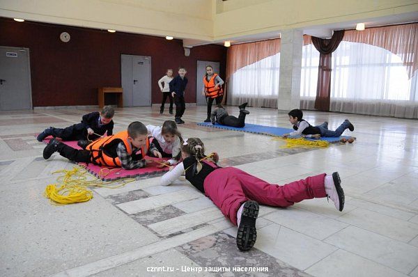 В ГДДЮТ прошло мероприятие для школьников по безопасному  льду