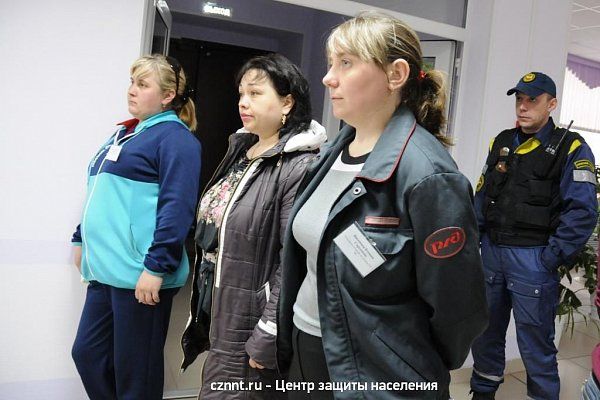 В  школе-интернате № 10  ОАО «РЖД» прошла  объектовая тренировка по действиям  персонала и учащихся на случай пожара 