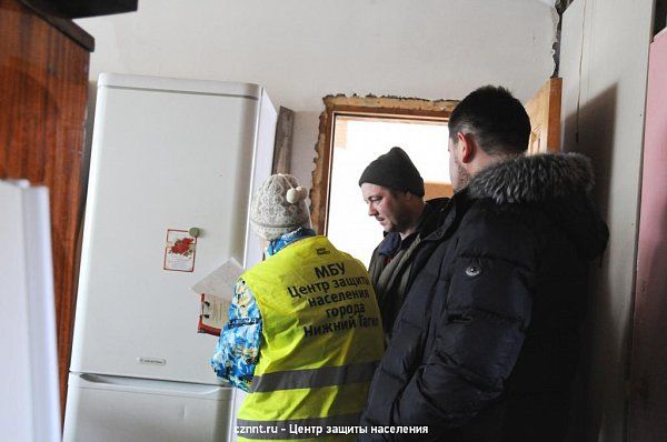 Рейд по установке пожарных извещателей  в многодетных семьях прошел  в  Ленинском районе