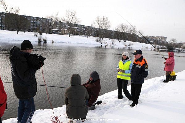 Спасатели и СМИ провели совместный рейд по безопасности  на водоемах (фоторепортаж)