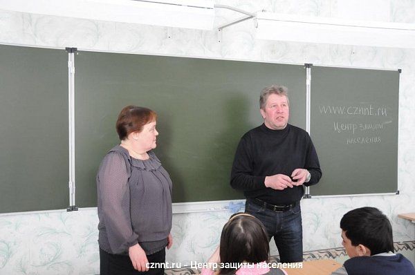 Наталья Арнольдовна - учитель ОБЖ школы № 85 и Владимир Николаевич - начальник ВСС