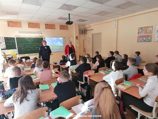 Открытые уроки  безопасности прошли в  школах города во Всемирный  день гражданской обороны