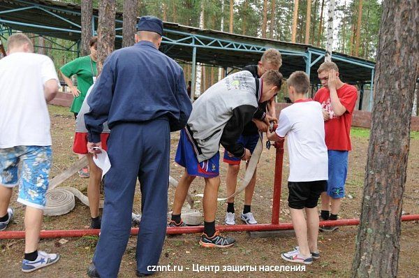 День пожарной  безопасности прошел в детском саду с.Николо-Павлоское и  ЗОЛ «Леневский» (фоторепортаж)