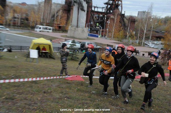 На Лисьей  горе прошли районные соревнования «Юный спасатель – 2021»