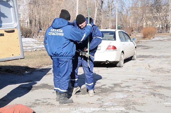 Спасатели  приехали в гости к ребятам из лагеря дневного пребывания школы № 50