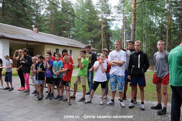 День пожарной  безопасности прошел в детском саду с.Николо-Павлоское и  ЗОЛ «Леневский» (фоторепортаж)