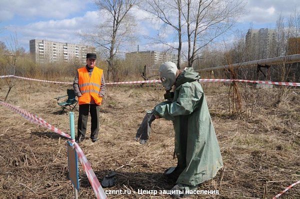 Техногенная  дистанция, этап "Надевание костюма ОЗК"