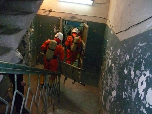 Поисково-спасательной службой проведены учения по работе в новых костюмах "Trellchem" 