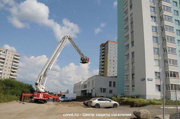 На ГГМ прошли учения оперативных служб города  по отработке взаимодействий при ликвидации возможного пожара в здании повышенной этажности (фоторепортаж)