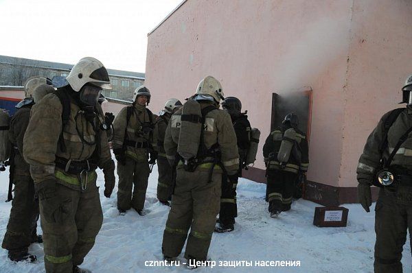 совместные учения спасателей с пожарными-спасателями  нижнетагильского гарнизона на базе ПЧ № 54