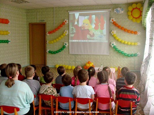 В «Солнышке» прошло занятие с детьми по правилам пожарной безопасности