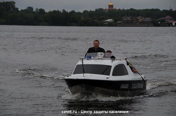 Тактико - специальное учение по спасению людей на акваториях водных объектов города