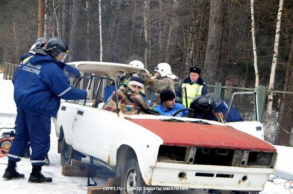 Прошли совместные учения оперативных служб города по отработке взаимодействий при ДТП (фоторепортаж)