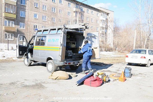 Спасатели  приехали в гости к ребятам из лагеря дневного пребывания школы № 50