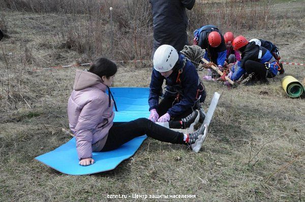 На Шихане прошли городские соревнования «Юный спасатель – 2021» (фоторепортаж)
