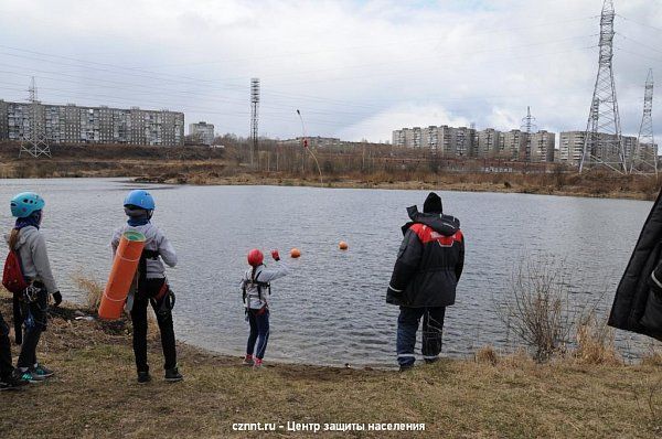 Городские соревнования «Юный спасатель – 2019» (фоторепортаж)