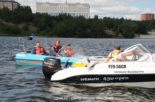 Прошел  совместный  рейд по обеспечению безопасности  на водных объектах г.Н.Тагил (фоторепортаж)