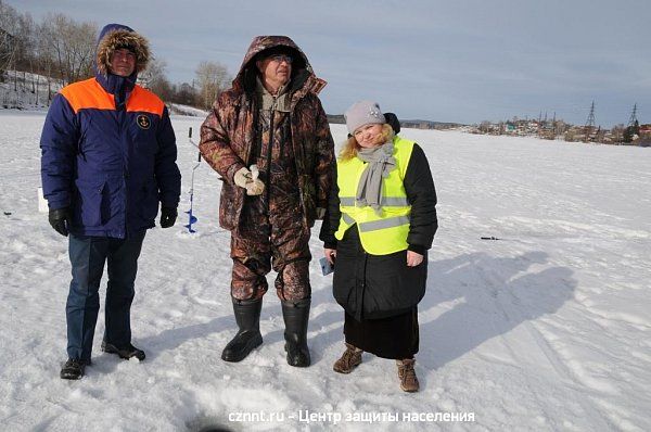 Совместный  рейд  по безопасности на  льду  водоемов  прошел на Выйском пруду