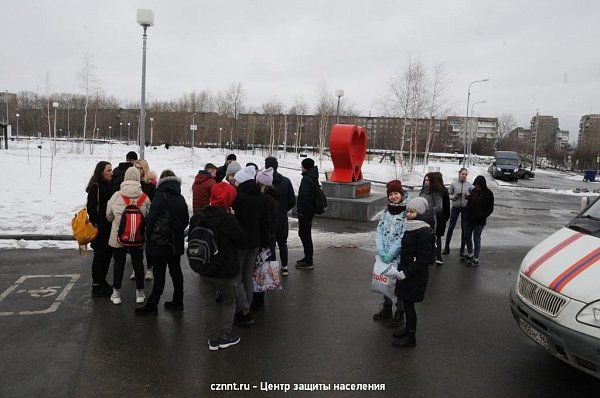 Спасатели , волонтеры и СМИ провели совместный рейд  в  парке «Народный»