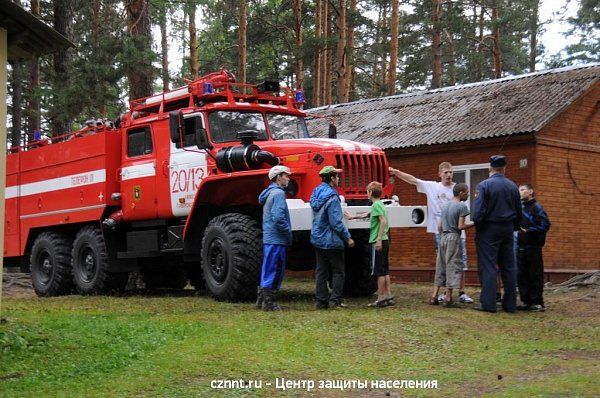 День пожарной  безопасности прошел в детском саду с.Николо-Павлоское и  ЗОЛ «Леневский» (фоторепортаж)