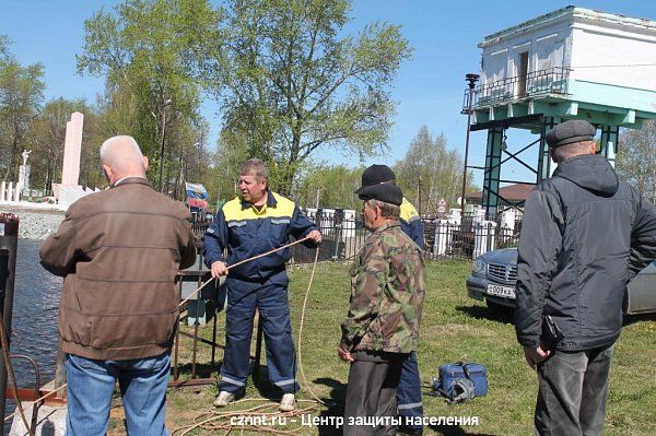 Тактико-специальные учения прошли на плотине Черноисточинского водохранилища.