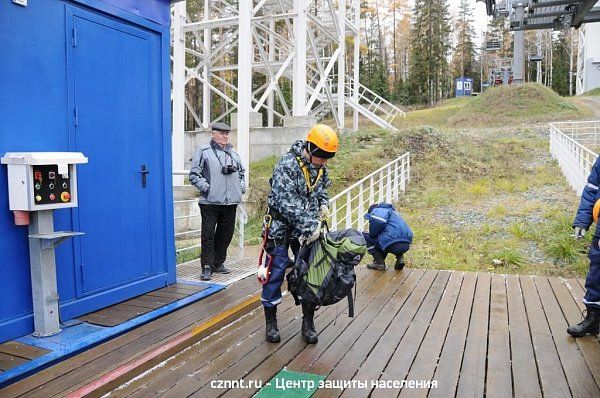 В «Аисте» прошли совместные учения со спасателями (фоторепортаж)