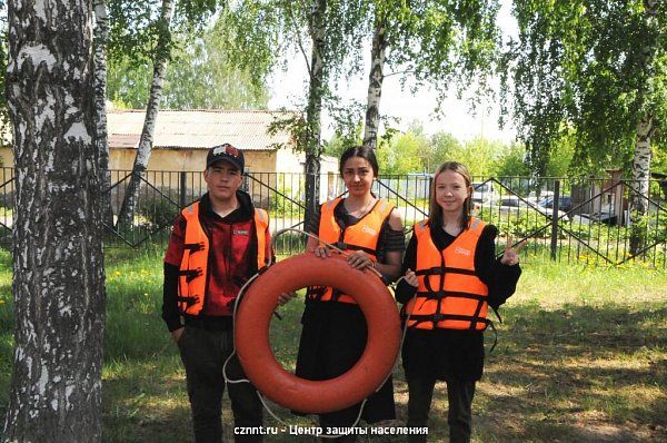 Спасатели приняли участие  в «Форуме детской безопасности» на базе школы №48 (фоторепортаж)