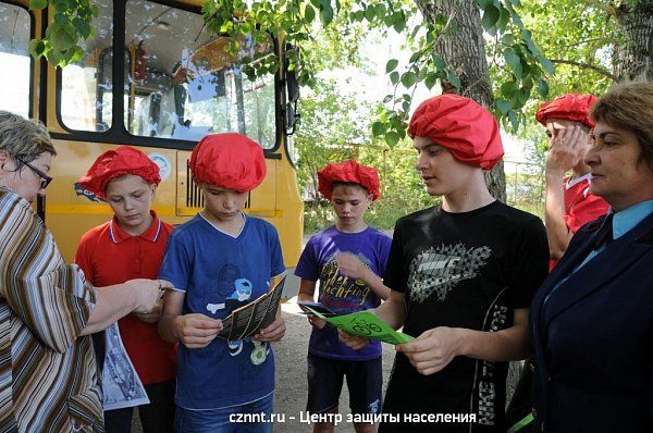 День пожарной  безопасности прошел в детском саду с.Николо-Павлоское и  ЗОЛ «Леневский» (фоторепортаж)