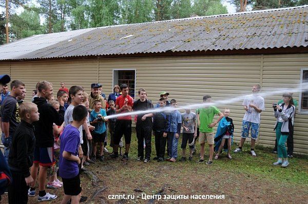 День пожарной  безопасности прошел в детском саду с.Николо-Павлоское и  ЗОЛ «Леневский» (фоторепортаж)