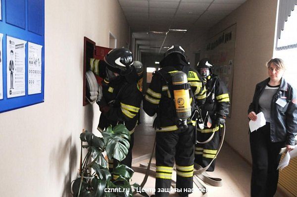 В  школе-интернате № 10  ОАО «РЖД» прошла  объектовая тренировка по действиям  персонала и учащихся на случай пожара 