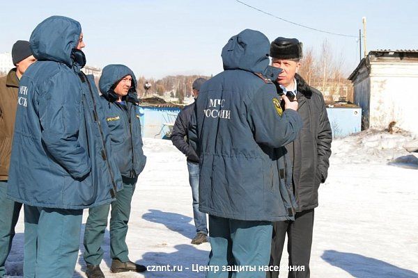 На  водной станции прошли занятия спасателей и волонтеров, методам спасения  людей  на тонком льду и во время  половодья