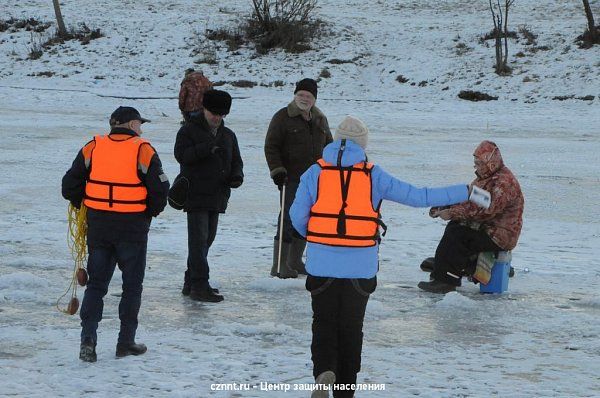 Спасатели призывают к соблюдению мер безопасности на берегу реки Тагил