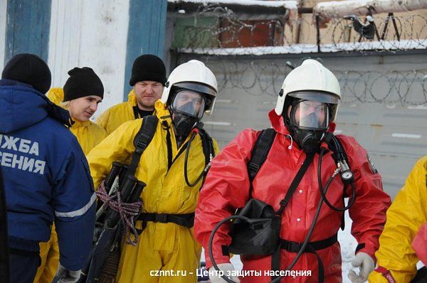 подготовка поисково-спасательной группы (ПСГ) для работы в  условиях задымленного помещения