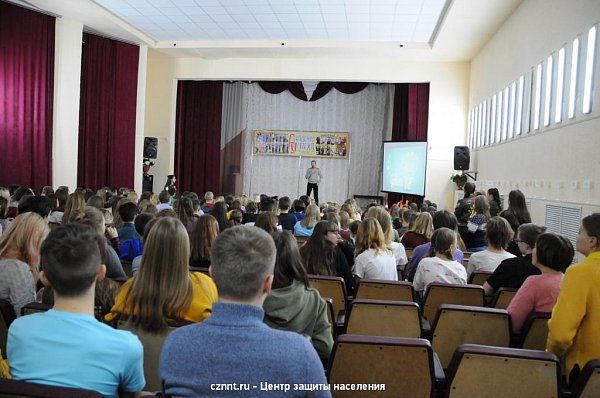 Спасатели провели мастер-класс для участников  всероссийской олимпиады школьников  «Академия успеха»