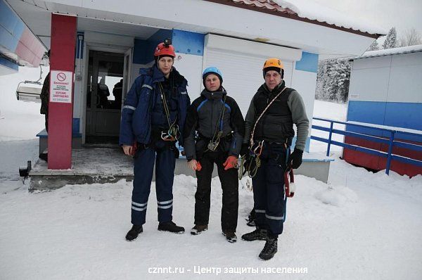 На горе Белой прошли очередные  учения спасателей и сотрудников комплекса (фоторепортаж)