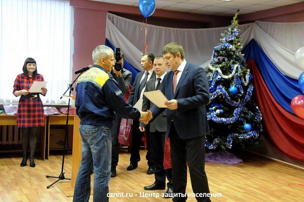 27 декабря – День спасателя Российской Федерации. В Нижнем Тагиле прошел ряд мероприятий  по чествованию  спасателей 