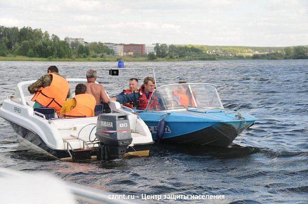 Прошел  совместный  рейд по обеспечению безопасности  на водных объектах г.Н.Тагил (фоторепортаж)